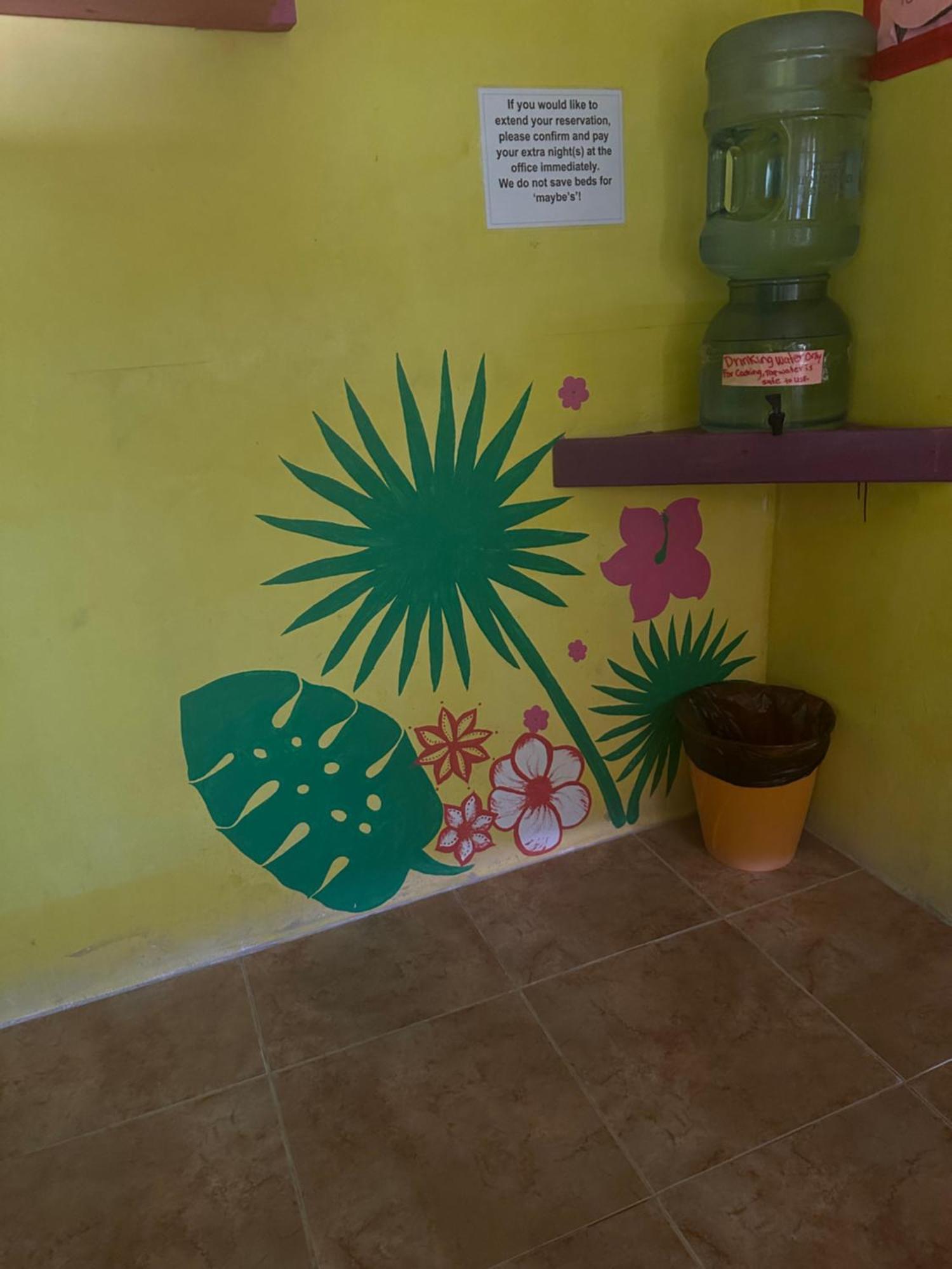 Travellers Palm Backpackers Hostel Caye Caulker Ngoại thất bức ảnh